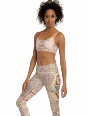 🔴🔺️🟢🔅🟨🔸️✳️✨️ Niyama Sol Aztec Beachcomber Crop Leggings  XS BNWT🏷